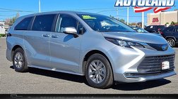 2024 Toyota Sienna XLE 7-Passenger