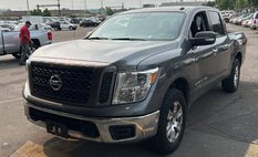 2019 Nissan Titan SV