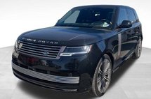 2024 Land Rover Range Rover P615 SV