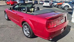 2005 Ford Mustang GT Deluxe