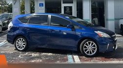 2014 Toyota Prius v Five