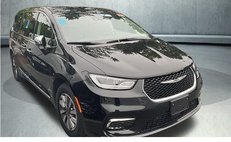 2022 Chrysler Pacifica Hybrid Limited