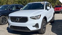 2025 Volvo XC40 B5 Plus Bright Theme