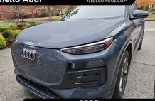 2025 Audi Q6 e-tron quattro Premium Plus