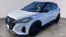 2022 Nissan Kicks SR