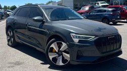 2022 Audi e-tron quattro Premium Plus