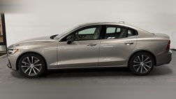 2021 Volvo S60 T5 Momentum