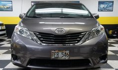 2013 Toyota Sienna LE 8-Passenger