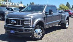 2026 Ford F-450 Super Duty Platinum