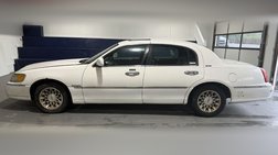 1999 Lincoln Town Car Signature