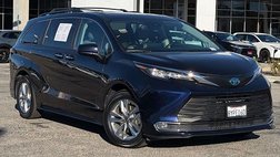 2022 Toyota Sienna XLE