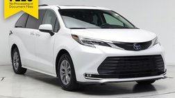 2023 Toyota Sienna XLE