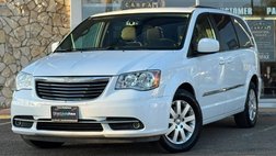 2016 Chrysler Town and Country Touring