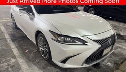 2021 Lexus ES 300h Luxury
