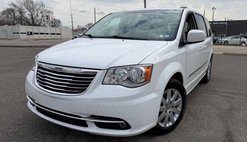 2016 Chrysler Town and Country Touring