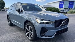 2022 Volvo XC60 B6 R-Design