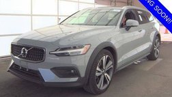 2025 Volvo V60 Cross Country B5 Plus