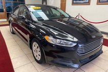 2013 Ford Fusion S