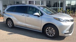 2025 Toyota Sienna LE 8-Passenger