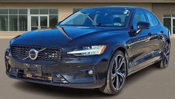 2024 Volvo S60 B5 Core Dark Theme