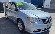 2013 Chrysler Town and Country Touring