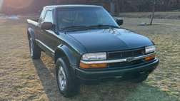 2002 Chevrolet S-10 LS