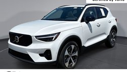 2026 Volvo XC40 B5 Plus