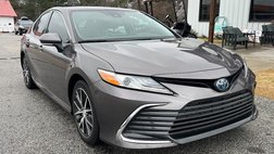 2022 Toyota Camry Hybrid XLE