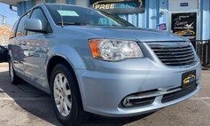 2016 Chrysler Town and Country Touring