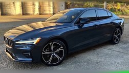 2024 Volvo S60 B5 Plus Dark Theme