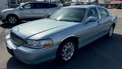 2006 Lincoln Town Car Signature Limited