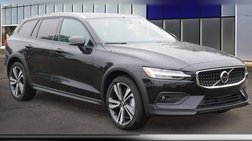 2025 Volvo V60 Cross Country B5 Plus