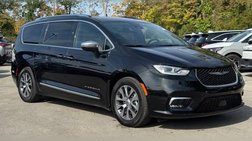 2022 Chrysler Pacifica Hybrid Pinnacle