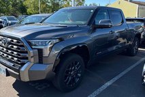 2024 Toyota Tundra Platinum HV