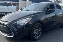 2020 Toyota Yaris Hatchback LE