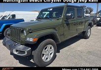 2022 Jeep Gladiator Sport