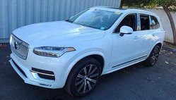 2022 Volvo XC90 T6 Inscription 6-Passenger