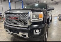 2015 GMC Sierra 2500HD Denali