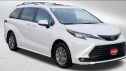 2025 Toyota Sienna XLE 7-Passenger