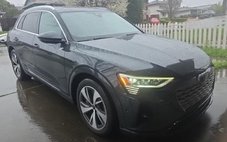 2024 Audi Q8 e-tron quattro Premium Plus