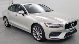 2021 Volvo S60 T6 Momentum