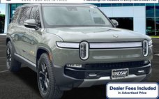2022 Rivian R1S Launch Edition