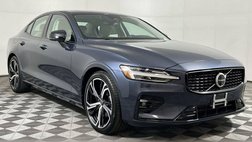 2024 Volvo S60 B5 Plus Dark Theme
