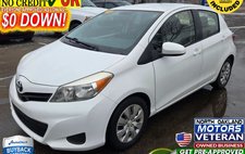 2013 Toyota Yaris LE