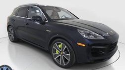 2023 Porsche Cayenne Turbo S E-Hybrid