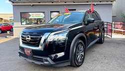 2022 Nissan Pathfinder SV