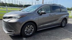 2022 Toyota Sienna XLE