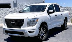2023 Nissan Titan SV