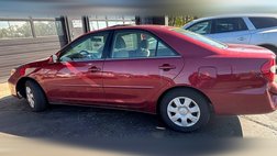2003 Toyota Camry LE 4dr Sedan