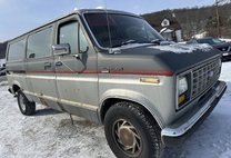 1988 Ford E-150 Base